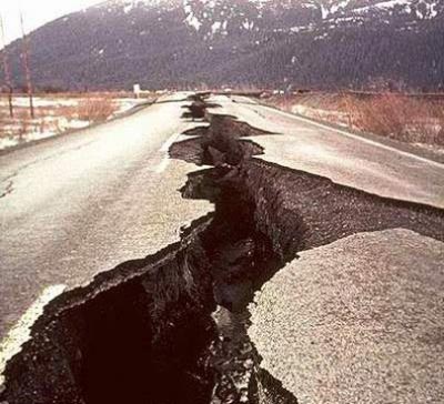 زلزال يضرب القدس ويمر بسلام صورة رقم 1