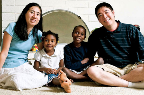 قطر تتهم زوجين امريكيين بتبني اطفال وقتلهم للتجارة باعضائهم! صورة رقم 3