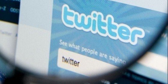 الوليد بن طلال ينفي نيته بيع أسهمه في 