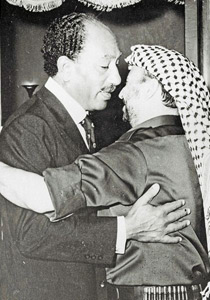  هل يتهم مبارك ابا عمار بتسريب وقوع الحرب للاسرائيليين؟ صورة رقم 1