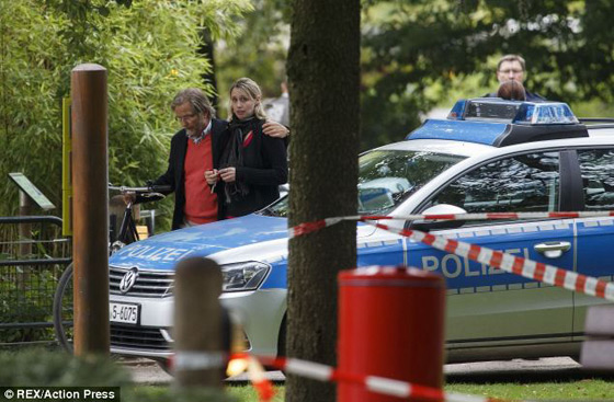 نمر يقتل حارس حديقة الحيوانات نسي اقفال باب القفص وقت الاطعام صورة رقم 3