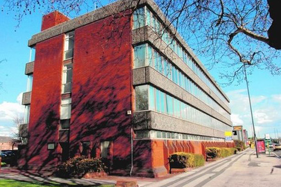 بريطانيا: فرض التحجُّب على المعلمات في مدرسة اسلامية صورة رقم 3