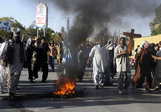 البابا يهاجم النظام الاقتصادي العالمي: يعبدون المال بدل الاله! صورة رقم 5