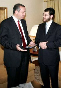 صحيفة تركية تتهم اردوغان بانه صهيوني وامريكي و