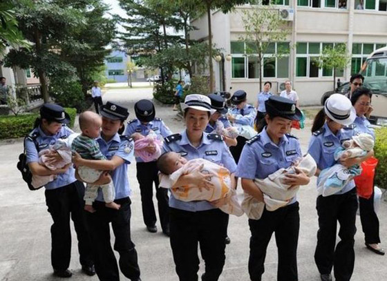 انقاذ 92 طفلا في الصين من البيع صورة رقم 1