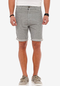 ربيع الشورت والفيزون والشبشب.. ثورة جديدة في جامعات مصر صورة رقم 2