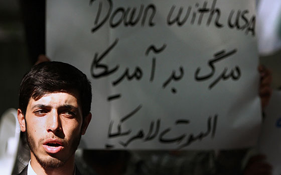 رفسنجاني يدعو للتخلي عن شعار معاد لاميركا! صورة رقم 2