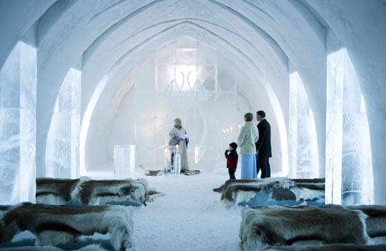 بعد كنيسة الثلج.. اقامة مسجد الثلج في السويد صورة رقم 9 بعد كنيسة الثلج.. اقامة مسجد الثلج في السويد صورة رقم 9