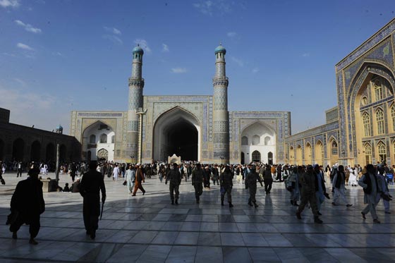 بالصور.. شاهدوا احتفالات شعوب العالم بعيد الاضحى صورة رقم 1