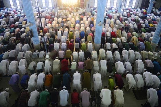 بالصور.. شاهدوا احتفالات شعوب العالم بعيد الاضحى صورة رقم 8