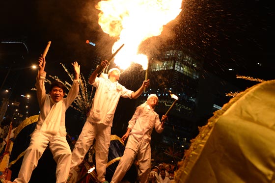 بالصور.. شاهدوا احتفالات شعوب العالم بعيد الاضحى صورة رقم 20