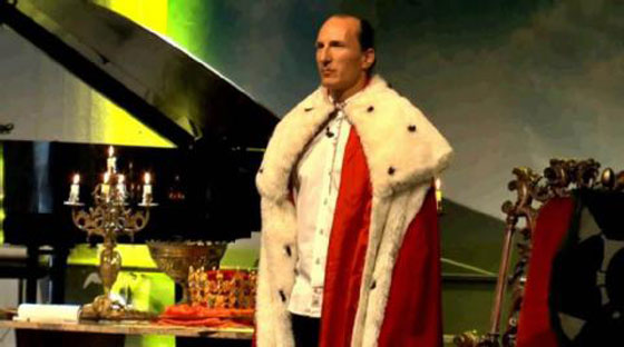 السجن لملك المانيا لانه استصدر رخصة سياقة من مملكته الوهمية! صورة رقم 3 السجن لملك المانيا لانه استصدر رخصة سياقة من مملكته الوهمية! صورة رقم 3