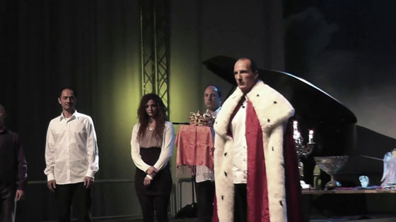 السجن لملك المانيا لانه استصدر رخصة سياقة من مملكته الوهمية! صورة رقم 4 السجن لملك المانيا لانه استصدر رخصة سياقة من مملكته الوهمية! صورة رقم 4