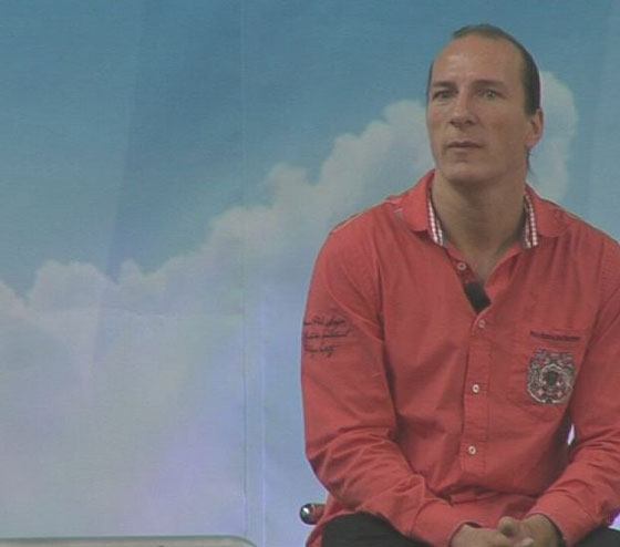 السجن لملك المانيا لانه استصدر رخصة سياقة من مملكته الوهمية! صورة رقم 8 السجن لملك المانيا لانه استصدر رخصة سياقة من مملكته الوهمية! صورة رقم 8