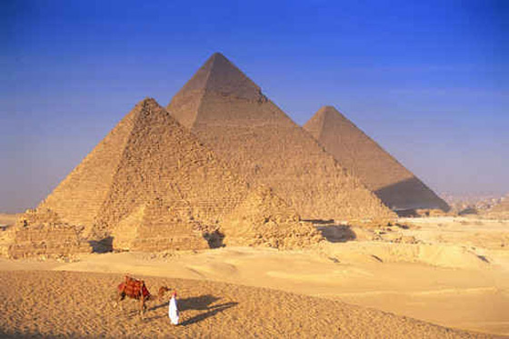 مصر تنوي تأجير اهراماتها التاريخية لحل ازمتها الاقتصادية!! صورة رقم 1