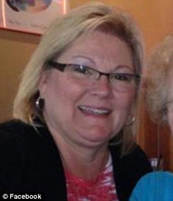 ثانوية في كاليفورنيا تحظر الرقص على طريق مايلي سايروس صورة رقم 4