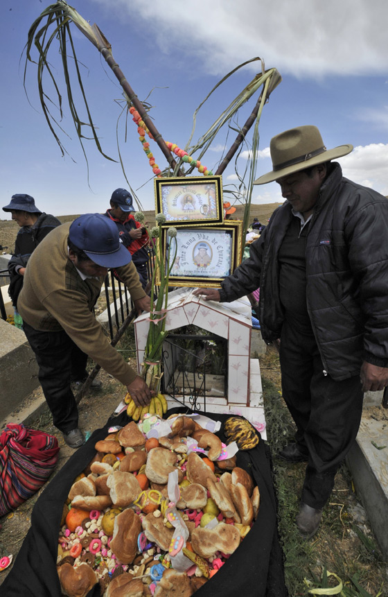  احياء ذكرى القذافي وتشافيز في بوليفيا صورة رقم 2