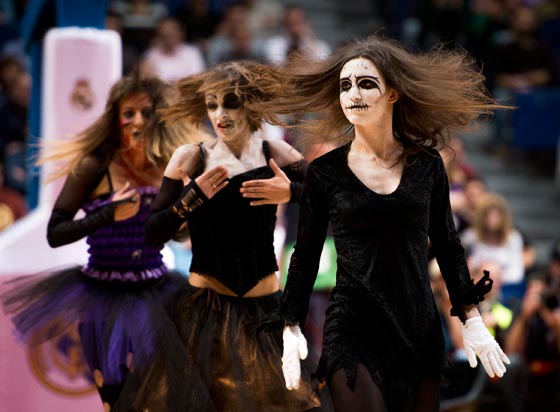 بالصور.. الهالووين عيد يسمح للموتى بالعودة الى الارض صورة رقم 21