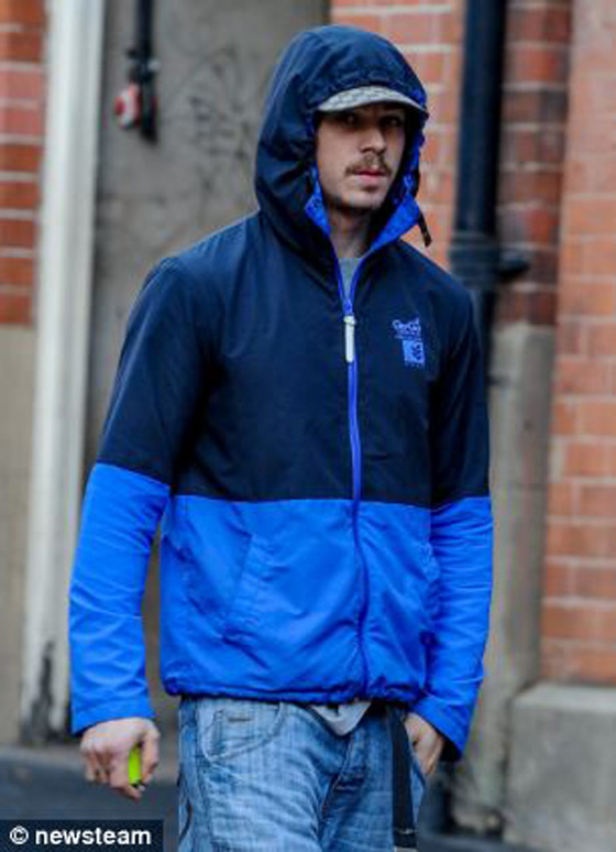  السجن 4 سنوات لأب هز طفلته الرضيعة حتى الموت بسبب بكائها صورة رقم 1