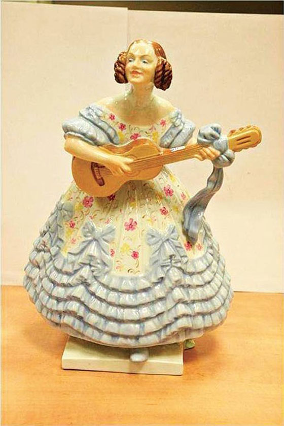 بالصور.. منارة فضية تحمل علم مصر في معرض اسرائيلي رسمي صورة رقم 3 بالصور.. منارة فضية تحمل علم مصر في معرض اسرائيلي رسمي صورة رقم 3