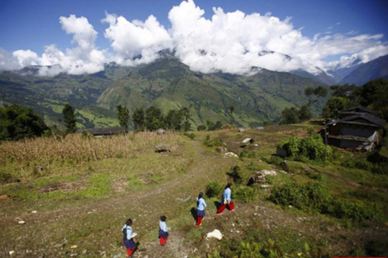 بالصور.. عائلة هندية تتخلص من متلازمة الذئبة بعلاج الليزر صورة رقم 6