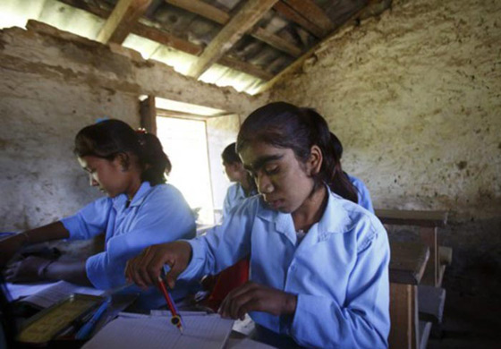 بالصور.. عائلة هندية تتخلص من متلازمة الذئبة بعلاج الليزر صورة رقم 8