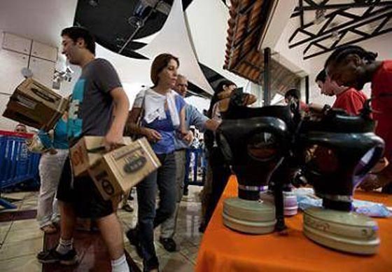 وقف انتاج وتوزيع الأقنعة الواقية من الغاز على الاسرائيليين صورة رقم 1