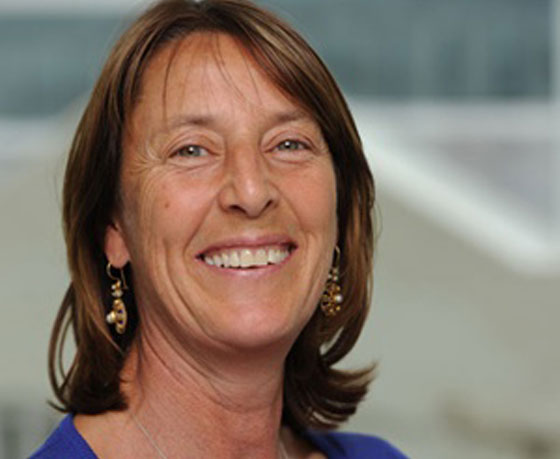 عشيقات مررن في قلب وفراش الأمير غير الجذاب تشارلز صورة رقم 14