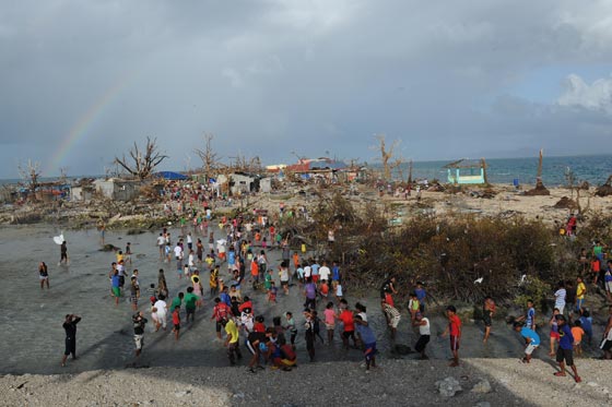 البابا فرنسيس يطلق حملة لاغاثة ضحايا اعصار هايان في الفلبين  صورة رقم 7