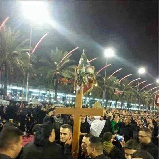 ما سر الصليب الضخم الذي برز في احتفالات عاشوراء بالعراق؟ صورة رقم 1 ما سر الصليب الضخم الذي برز في احتفالات عاشوراء بالعراق؟ صورة رقم 1