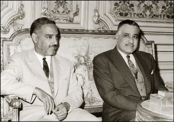 تحية عبد الناصر تروي قصصا عن زوجها الانسان والمقاتل الثوري صورة رقم 12