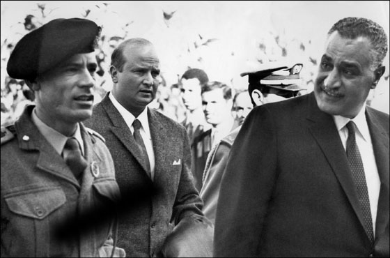 تحية عبد الناصر تروي قصصا عن زوجها الانسان والمقاتل الثوري صورة رقم 13