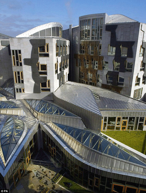  هل سيتم اقرار زواج المثليين في اسكتلندا رغم معارضة الكنيسة؟ صورة رقم 2