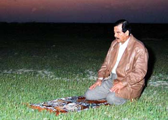 في ايامه الاخيرة.. صدام حسين تقاسم الطعام مع الحيوانات والطيور  صورة رقم 3