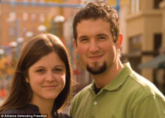 مصورة ترفض تصوير حفل 