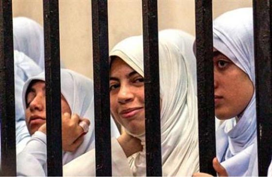 اصغر عالمة نووية في مصر تواصل دراستها في السجن صورة رقم 3 اصغر عالمة نووية في مصر تواصل دراستها في السجن صورة رقم 3