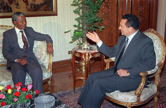 حياة رمز الحرية المناضل نيلسون مانديلا في صور صورة رقم 14