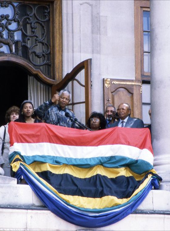 لن اترك جنوب افريقيا ولن استسلم.. مسيرة مانديلا في صور صورة رقم 10