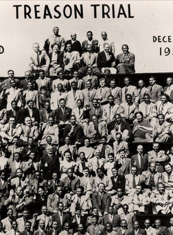 لن اترك جنوب افريقيا ولن استسلم.. مسيرة مانديلا في صور صورة رقم 4