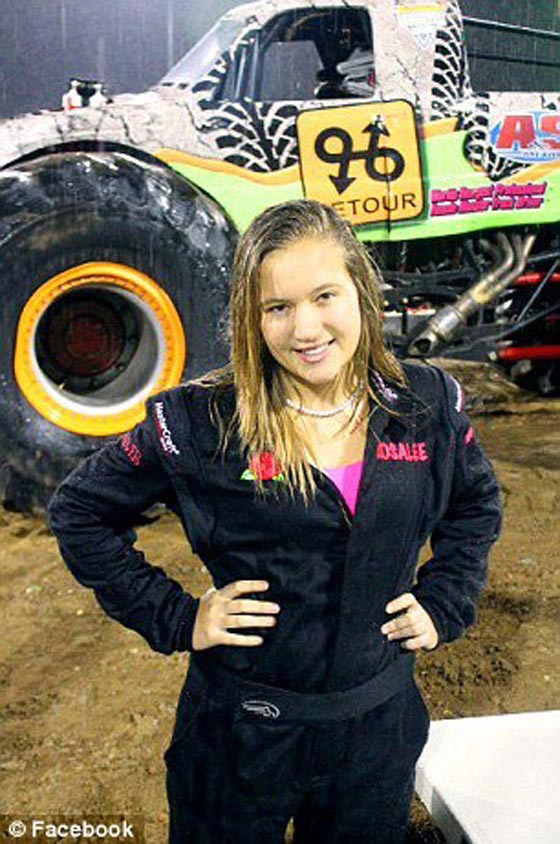 فتاة (16 عاما) تتحدى الرجال بكونها اصغر سائق لشاحنة عملاقة صورة رقم 1