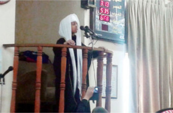  طفل موهوب.. يحفظ القرآن ويقدم خطبة عن البر بالوالدين صورة رقم 1