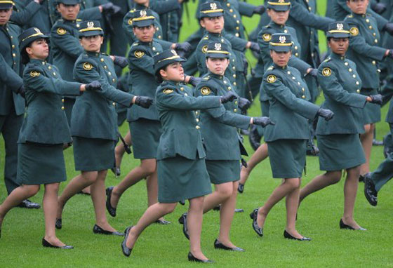 بالصور.. جميلات من مختلف بقاع العالم بالزي العسكري صورة رقم 1 بالصور.. جميلات من مختلف بقاع العالم بالزي العسكري صورة رقم 1