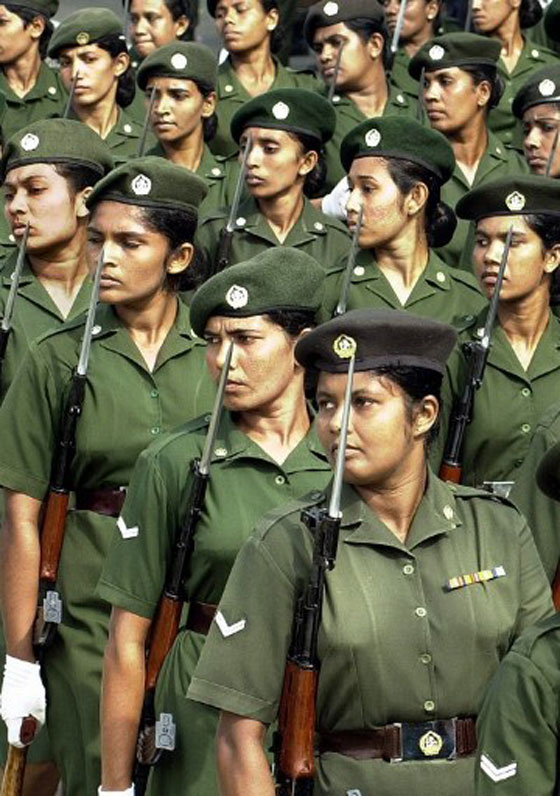 بالصور.. جميلات من مختلف بقاع العالم بالزي العسكري صورة رقم 12 بالصور.. جميلات من مختلف بقاع العالم بالزي العسكري صورة رقم 12