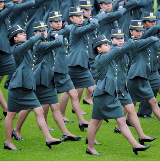 بالصور.. جميلات من مختلف بقاع العالم بالزي العسكري صورة رقم 25 بالصور.. جميلات من مختلف بقاع العالم بالزي العسكري صورة رقم 25