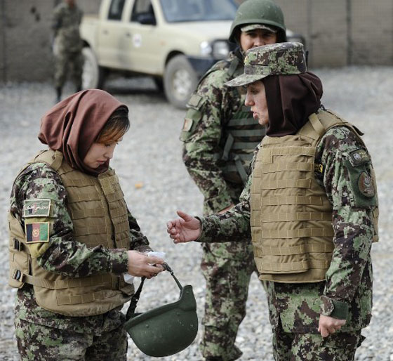 بالصور.. جميلات من مختلف بقاع العالم بالزي العسكري صورة رقم 47 بالصور.. جميلات من مختلف بقاع العالم بالزي العسكري صورة رقم 47