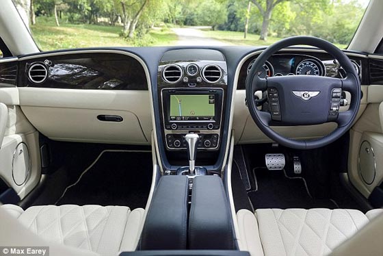 صور سيارة بنتلي بـ400 الف دولار للامير ويليامز و كيت ميدلتون صورة رقم 4 صور سيارة بنتلي بـ400 الف دولار للامير ويليامز و كيت ميدلتون صورة رقم 4