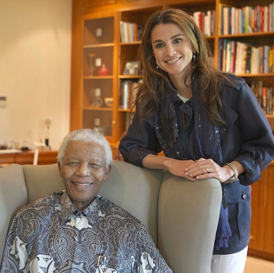 انستاغرام يحتضن صور الحياة اليومية للملكة رانية صورة رقم 7