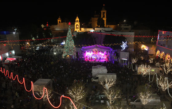 بالصور: عيد الميلاد.. جولة حول العالم صورة رقم 1 بالصور: عيد الميلاد.. جولة حول العالم صورة رقم 1