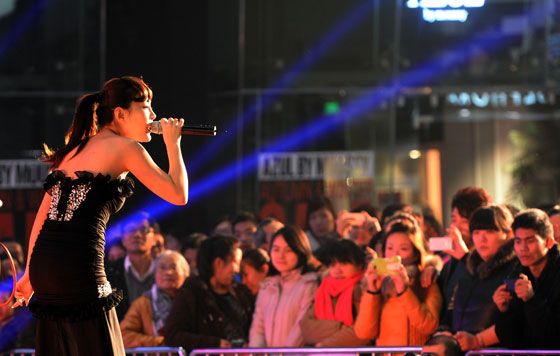 بالصور: عيد الميلاد.. جولة حول العالم صورة رقم 40