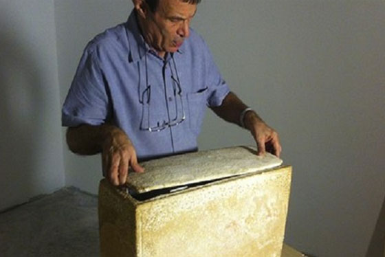 الكشف عن تابوت من الجير يحمل اقدم اشارة للمسيح في فلسطين صورة رقم 1